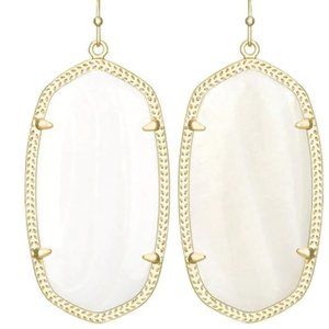 Kendra Scott Danielle Gold Drop Earrings In White Pearl